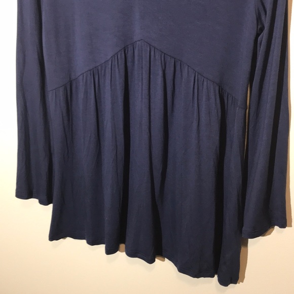 NWT Linda Matthews Knit Navy Top - Picture 3 of 5